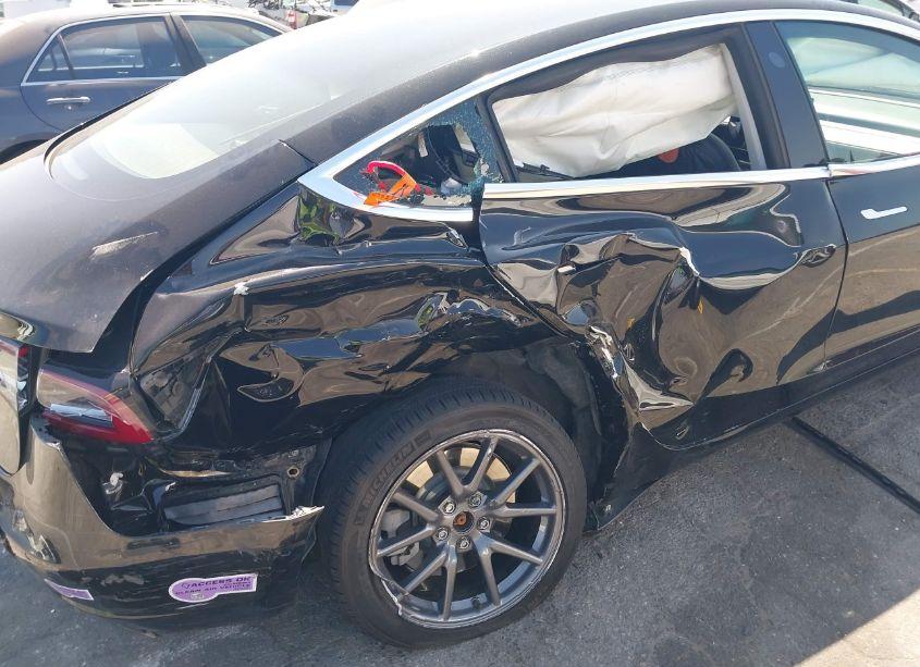 Photo 20 of 2019 Tesla Model 3 LONG RANGE/MID RANGE/STANDARD RANGE/STANDARD RANGE PLUS (VIN 5YJ3E1EA1KF395767)