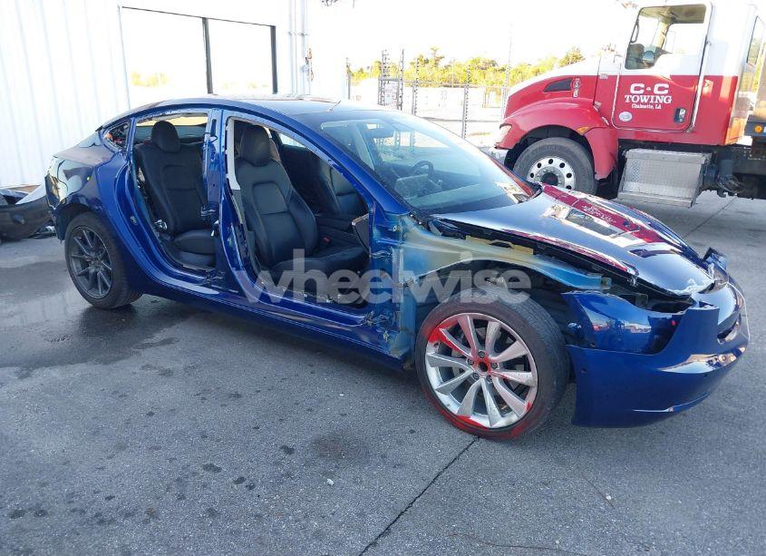 Photo 6 of 2020 Tesla Model 3 STANDARD RANGE PLUS REAR-WHEEL DRIVE/STANDARD RANGE REAR-WHEEL DRIVE (VIN 5YJ3E1EA1LF736893)