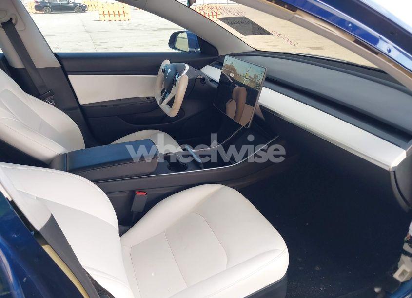 Photo 5 of 2020 Tesla Model 3 STANDARD RANGE PLUS REAR-WHEEL DRIVE/STANDARD RANGE REAR-WHEEL DRIVE (VIN 5YJ3E1EA1LF785849)