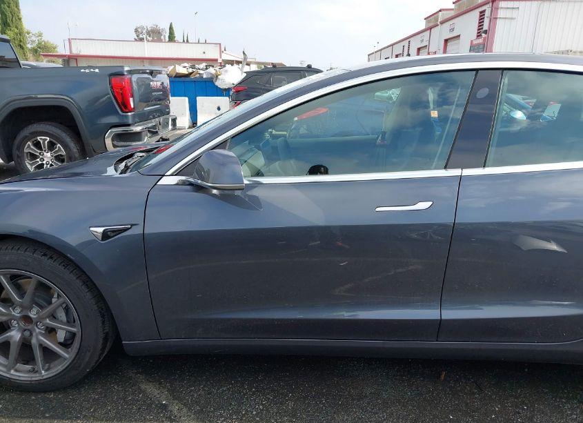 Photo 14 of 2020 Tesla Model 3 STANDARD RANGE PLUS REAR-WHEEL DRIVE/STANDARD RANGE REAR-WHEEL DRIVE (VIN 5YJ3E1EA1LF796740)