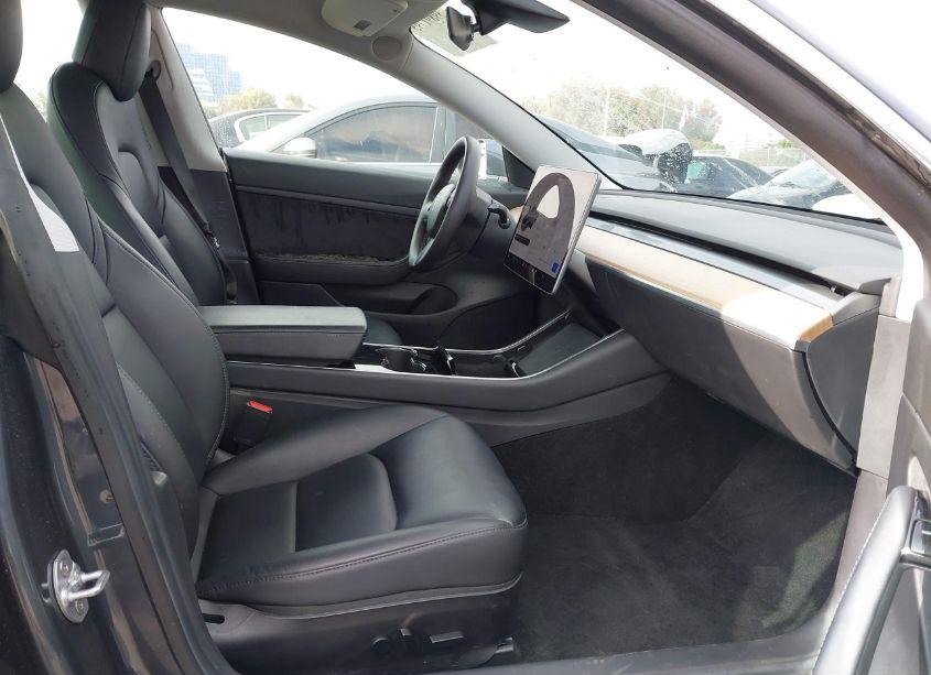 Photo 5 of 2020 Tesla Model 3 STANDARD RANGE PLUS REAR-WHEEL DRIVE/STANDARD RANGE REAR-WHEEL DRIVE (VIN 5YJ3E1EA1LF796740)