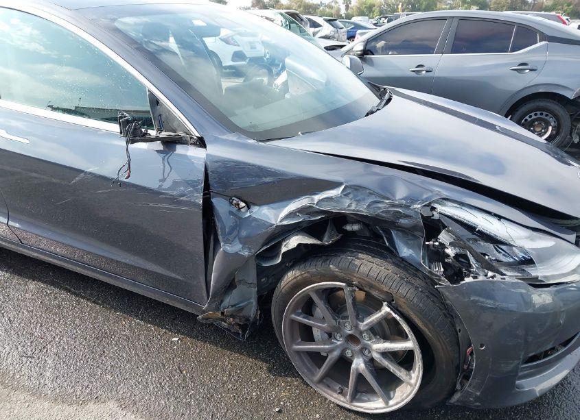 Photo 6 of 2020 Tesla Model 3 STANDARD RANGE PLUS REAR-WHEEL DRIVE/STANDARD RANGE REAR-WHEEL DRIVE (VIN 5YJ3E1EA1LF796740)