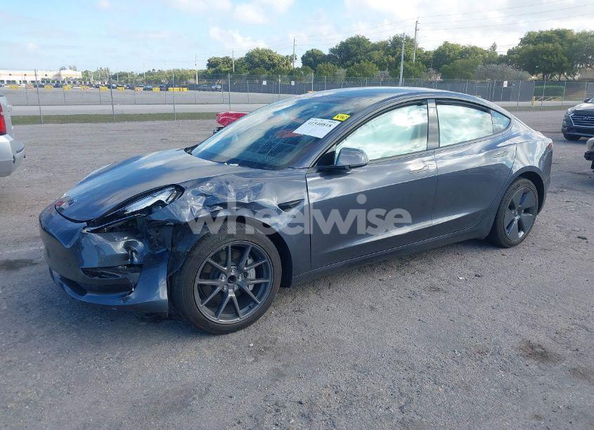 Photo 2 of 2022 Tesla Model 3 REAR-WHEEL DRIVE (VIN 5YJ3E1EA1NF338196)