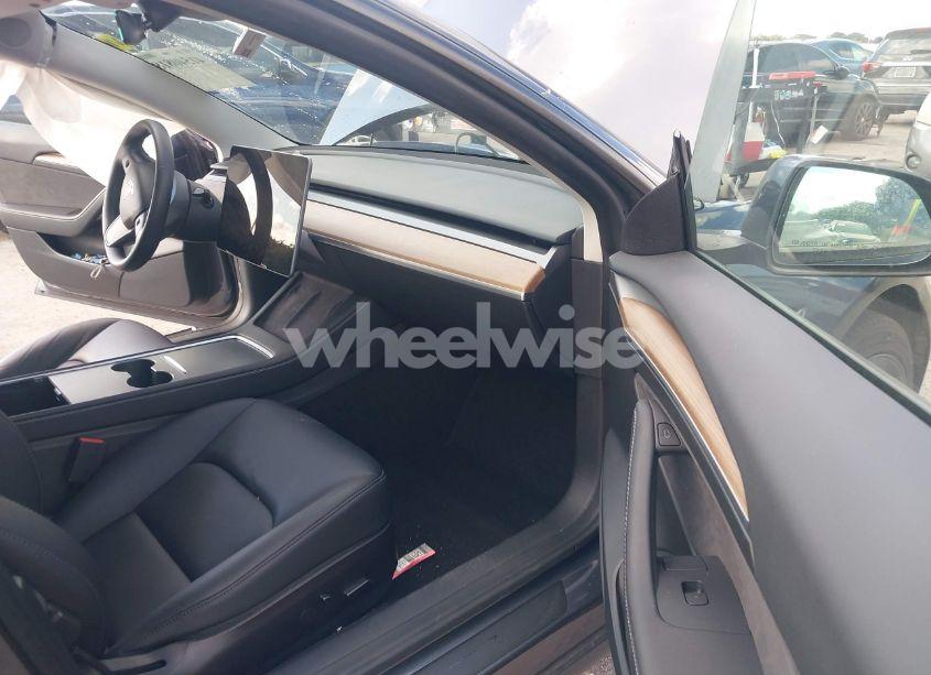 Photo 5 of 2022 Tesla Model 3 REAR-WHEEL DRIVE (VIN 5YJ3E1EA1NF338196)