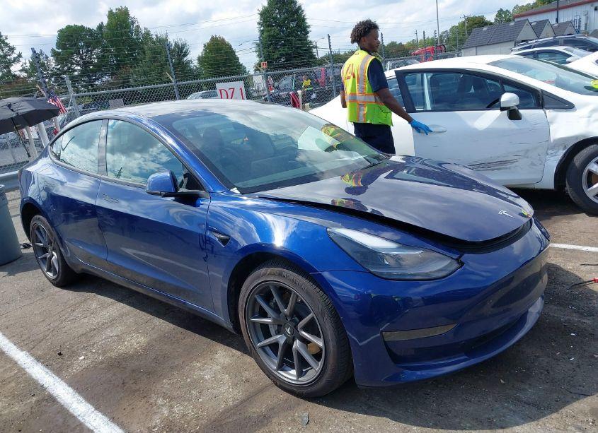 2023 Tesla Model 3 REAR-WHEEL DRIVE (VIN 5YJ3E1EA1PF452654) main photo