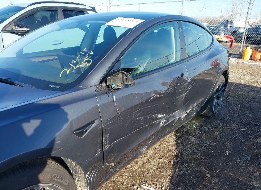 Photo 6 of 2023 Tesla Model 3 REAR-WHEEL DRIVE (VIN 5YJ3E1EA1PF485573)