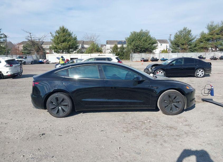 Photo 13 of 2024 Tesla Model 3 LONG RANGE DUAL MOTOR ALL-WHEEL DRIVE/REAR-WHEEL DRIVE (VIN 5YJ3E1EA1RF718046)