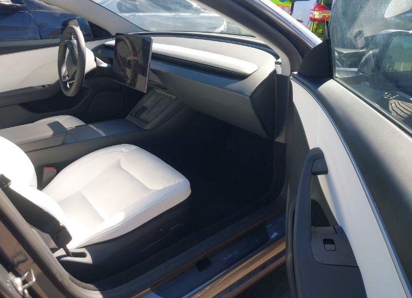 Photo 5 of 2024 Tesla Model 3 REAR-WHEEL DRIVE (VIN 5YJ3E1EA1RF863345)