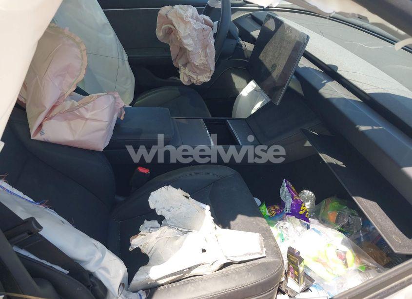 Photo 5 of 2025 Tesla Model 3 LONG RANGE REAR-WHEEL DRIVE (VIN 5YJ3E1EA1SF876795)