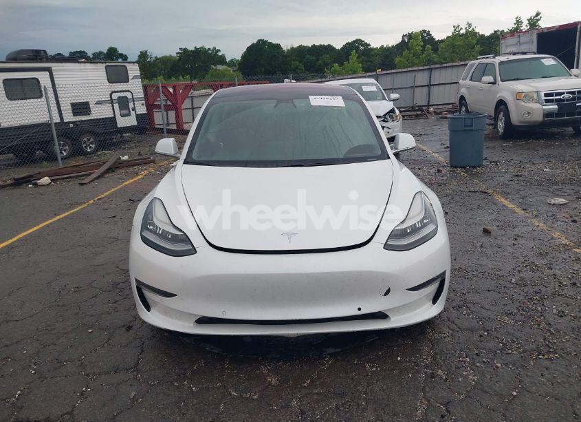 Photo 12 of 2018 Tesla Model 3 LONG RANGE/MID RANGE (VIN 5YJ3E1EA2JF006519)