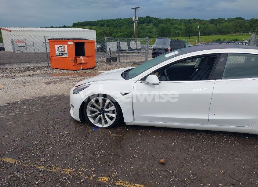 Photo 6 of 2018 Tesla Model 3 LONG RANGE/MID RANGE (VIN 5YJ3E1EA2JF006519)