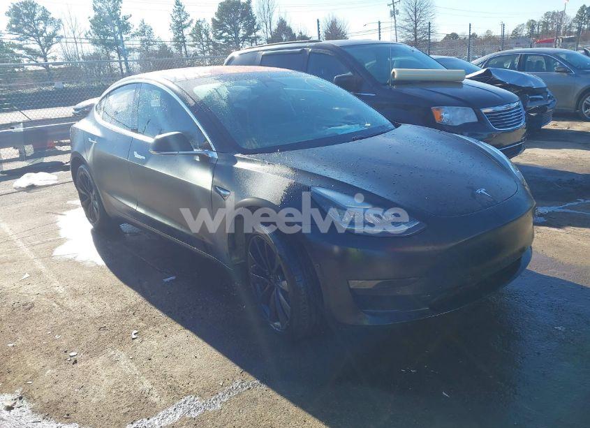 2018 Tesla Model 3 LONG RANGE/MID RANGE (VIN 5YJ3E1EA2JF009324) main photo