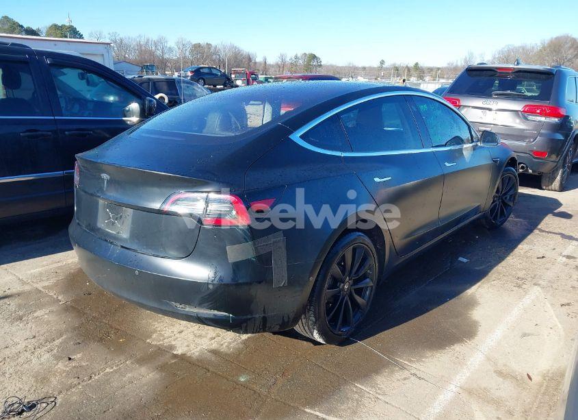 Photo 4 of 2018 Tesla Model 3 LONG RANGE/MID RANGE (VIN 5YJ3E1EA2JF009324)