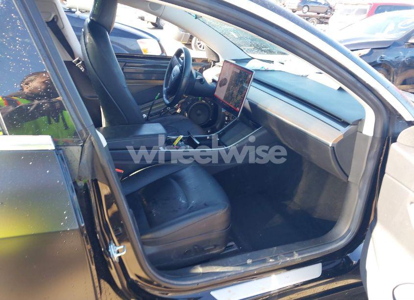 Photo 5 of 2018 Tesla Model 3 LONG RANGE/MID RANGE (VIN 5YJ3E1EA2JF009324)