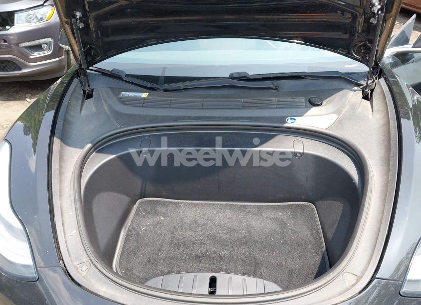 Photo 10 of 2018 Tesla Model 3 LONG RANGE/MID RANGE (VIN 5YJ3E1EA2JF021098)