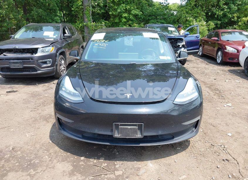 Photo 12 of 2018 Tesla Model 3 LONG RANGE/MID RANGE (VIN 5YJ3E1EA2JF021098)
