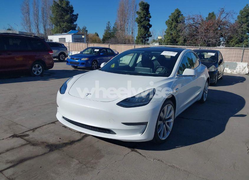 Photo 2 of 2018 Tesla Model 3 LONG RANGE/MID RANGE (VIN 5YJ3E1EA2JF047295)