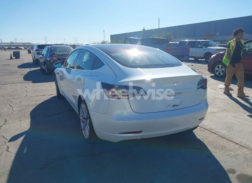 Photo 3 of 2018 Tesla Model 3 LONG RANGE/MID RANGE (VIN 5YJ3E1EA2JF047295)