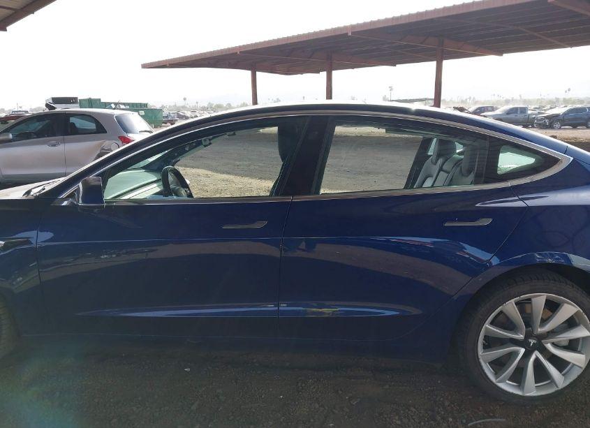 Photo 15 of 2018 Tesla Model 3 (VIN 5YJ3E1EA2JF075999)
