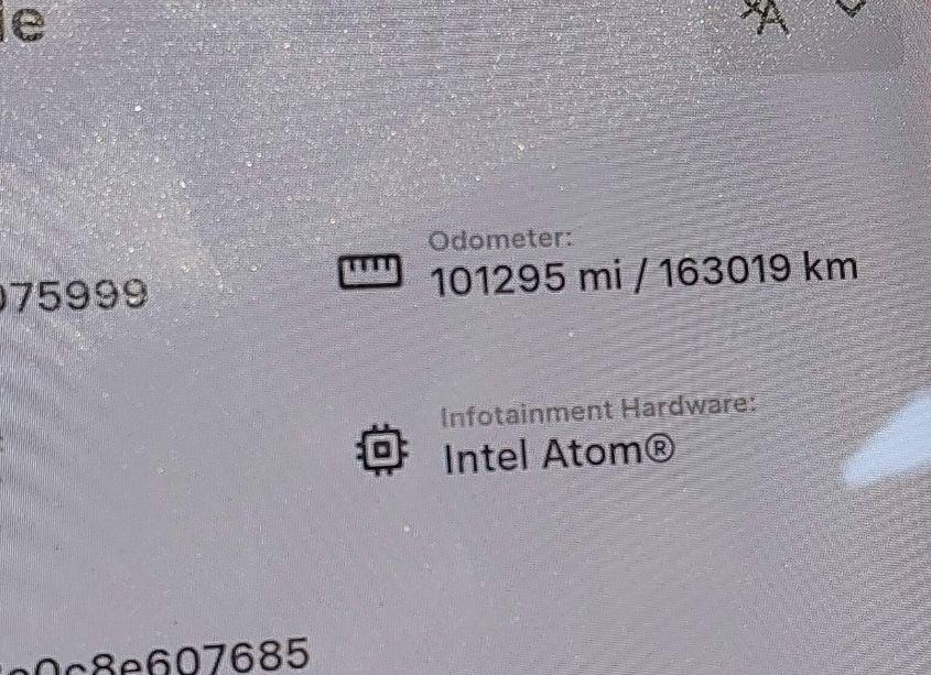 Photo 16 of 2018 Tesla Model 3 (VIN 5YJ3E1EA2JF075999)