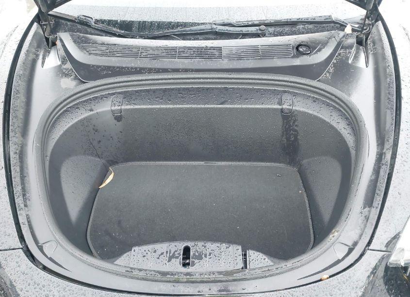Photo 10 of 2018 Tesla Model 3 LONG RANGE/MID RANGE (VIN 5YJ3E1EA2JF152077)