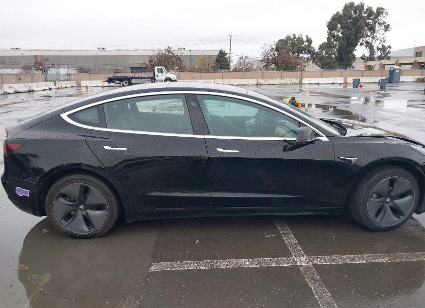 Photo 13 of 2018 Tesla Model 3 LONG RANGE/MID RANGE (VIN 5YJ3E1EA2JF152077)