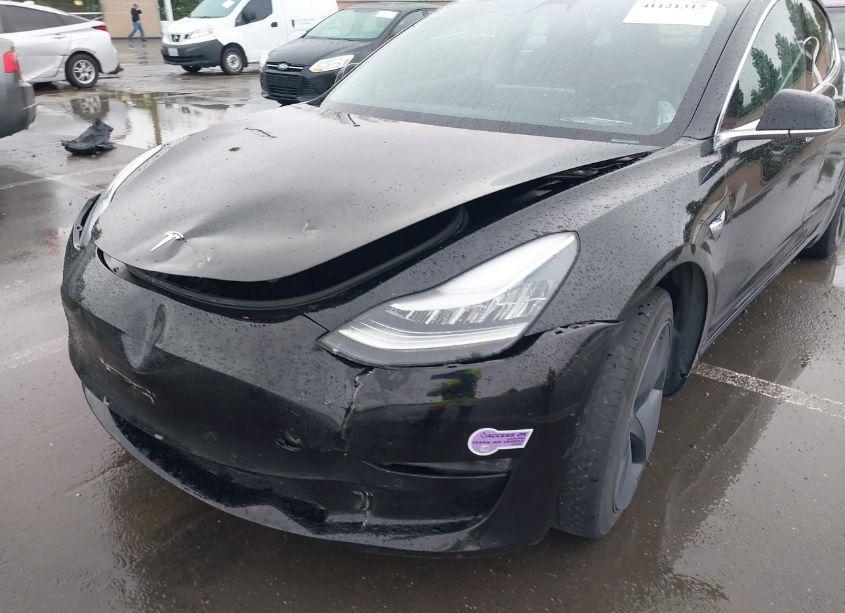 Photo 6 of 2018 Tesla Model 3 LONG RANGE/MID RANGE (VIN 5YJ3E1EA2JF152077)