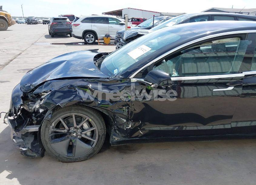 Photo 6 of 2018 Tesla Model 3 (VIN 5YJ3E1EA2JF152709)