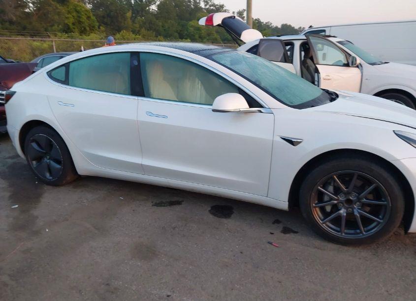Photo 13 of 2020 Tesla Model 3 STANDARD RANGE PLUS REAR-WHEEL DRIVE/STANDARD RANGE REAR-WHEEL DRIVE (VIN 5YJ3E1EA2LF615211)