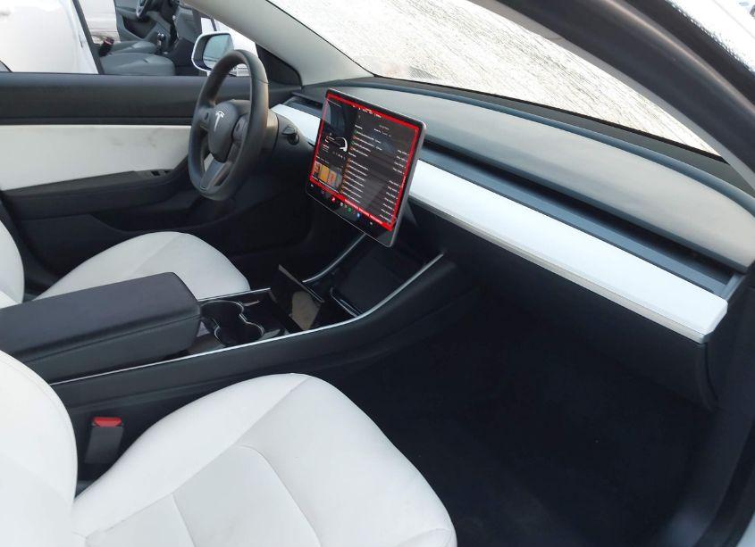 Photo 5 of 2020 Tesla Model 3 STANDARD RANGE PLUS REAR-WHEEL DRIVE/STANDARD RANGE REAR-WHEEL DRIVE (VIN 5YJ3E1EA2LF615211)