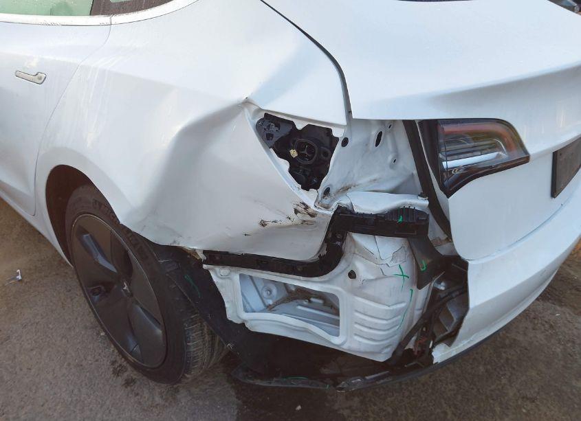 Photo 6 of 2020 Tesla Model 3 STANDARD RANGE PLUS REAR-WHEEL DRIVE/STANDARD RANGE REAR-WHEEL DRIVE (VIN 5YJ3E1EA2LF615211)