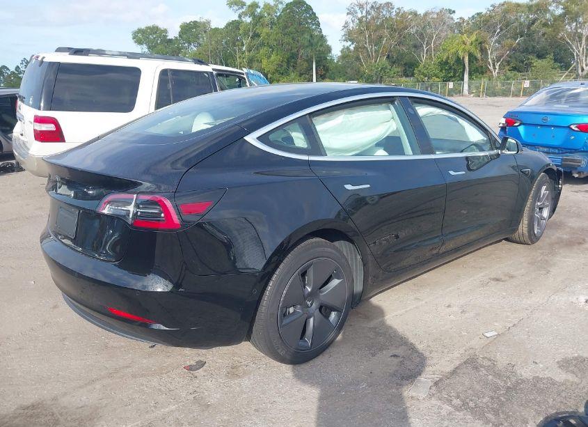 Photo 4 of 2020 Tesla Model 3 STANDARD RANGE PLUS REAR-WHEEL DRIVE/STANDARD RANGE REAR-WHEEL DRIVE (VIN 5YJ3E1EA2LF738104)