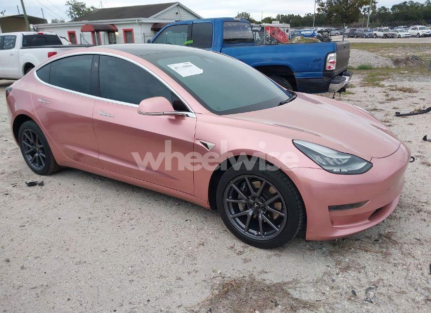 2020 Tesla Model 3 (VIN 5YJ3E1EA2LF740984) main photo