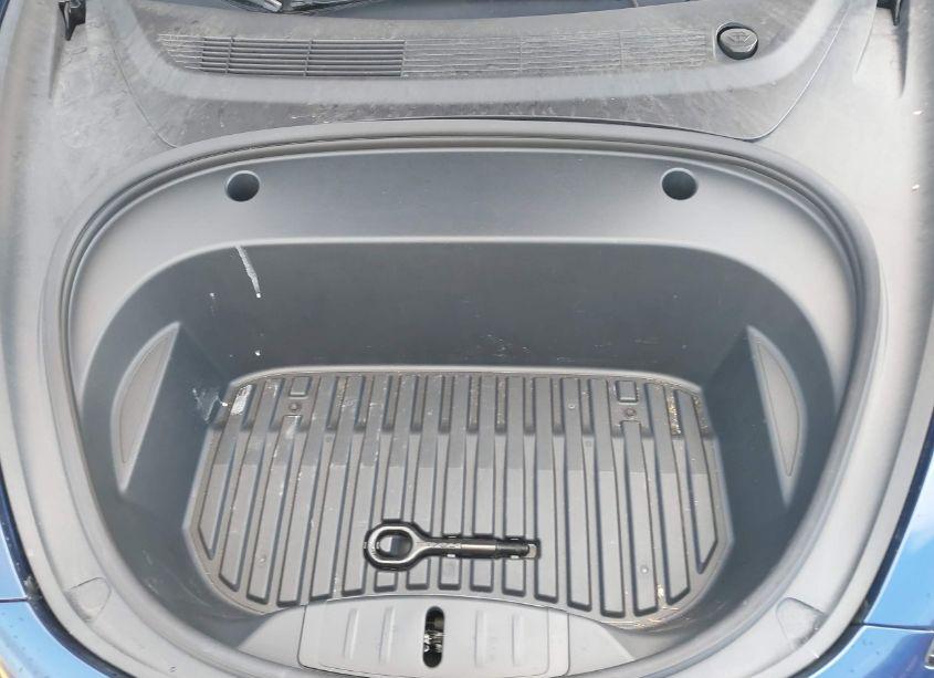 Photo 10 of 2020 Tesla Model 3 STANDARD RANGE PLUS REAR-WHEEL DRIVE/STANDARD RANGE REAR-WHEEL DRIVE (VIN 5YJ3E1EA2LF807941)