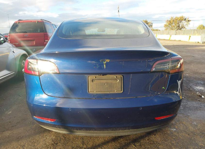 Photo 16 of 2020 Tesla Model 3 STANDARD RANGE PLUS REAR-WHEEL DRIVE/STANDARD RANGE REAR-WHEEL DRIVE (VIN 5YJ3E1EA2LF807941)
