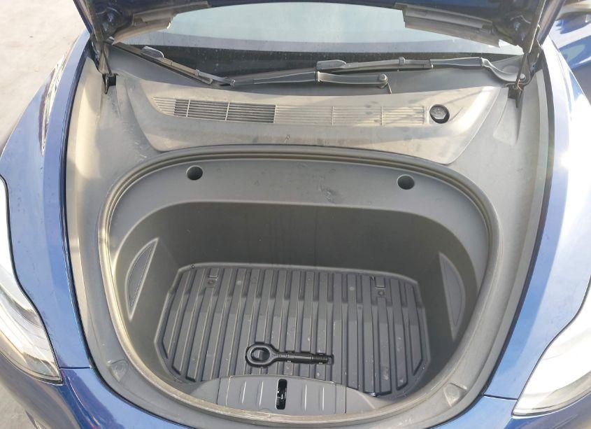 Photo 10 of 2021 Tesla Model 3 STANDARD RANGE PLUS REAR-WHEEL DRIVE (VIN 5YJ3E1EA2MF092676)