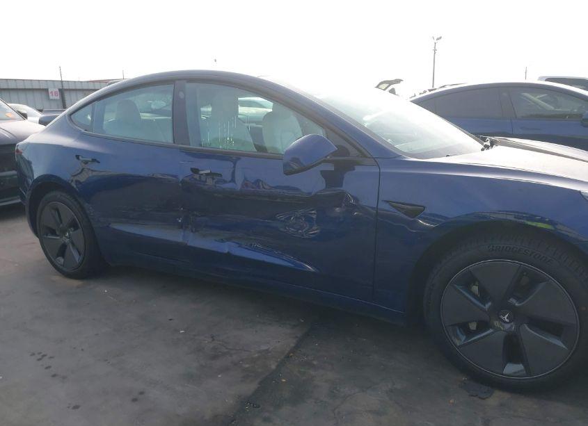 Photo 6 of 2021 Tesla Model 3 STANDARD RANGE PLUS REAR-WHEEL DRIVE (VIN 5YJ3E1EA2MF092676)