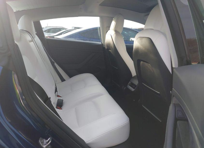 Photo 8 of 2021 Tesla Model 3 STANDARD RANGE PLUS REAR-WHEEL DRIVE (VIN 5YJ3E1EA2MF092676)
