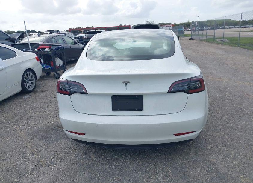 Photo 16 of 2021 Tesla Model 3 STANDARD RANGE PLUS REAR-WHEEL DRIVE (VIN 5YJ3E1EA2MF990842)