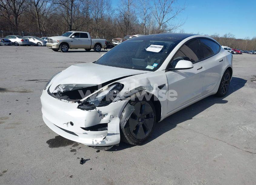 Photo 2 of 2022 Tesla Model 3 REAR-WHEEL DRIVE (VIN 5YJ3E1EA2NF154885)