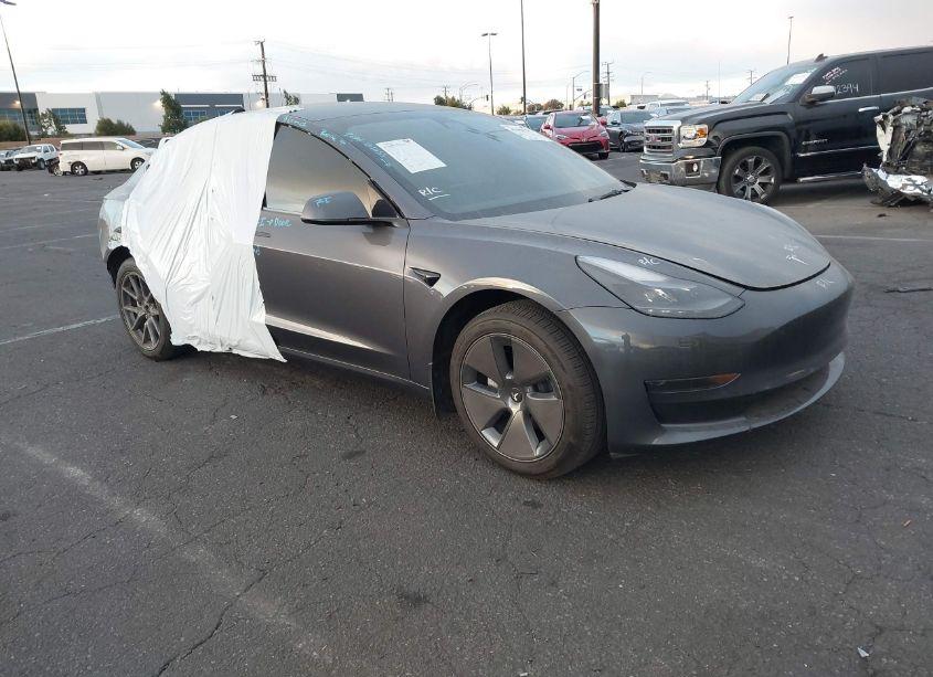 2023 Tesla Model 3 REAR-WHEEL DRIVE (VIN 5YJ3E1EA2PF704329) main photo