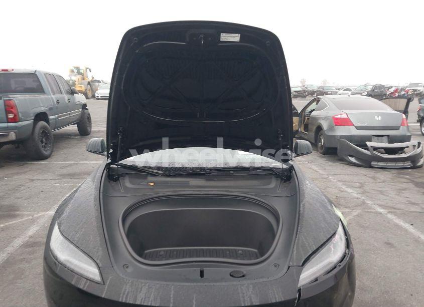 Photo 10 of 2025 Tesla Model 3 LONG RANGE REAR-WHEEL DRIVE (VIN 5YJ3E1EA2SF879821)