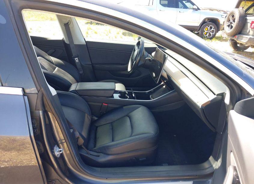 Photo 5 of 2018 Tesla Model 3 LONG RANGE/MID RANGE (VIN 5YJ3E1EA3JF024219)