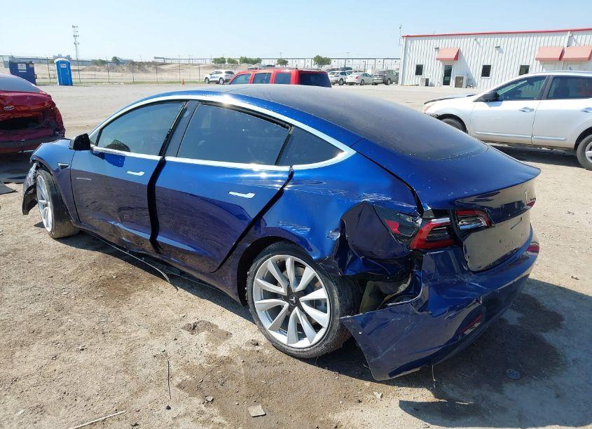 Photo 3 of 2018 Tesla Model 3 LONG RANGE/MID RANGE (VIN 5YJ3E1EA3JF049721)