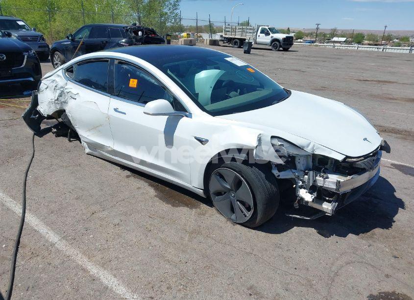 2018 Tesla Model 3 LONG RANGE/MID RANGE (VIN 5YJ3E1EA3JF057527) main photo