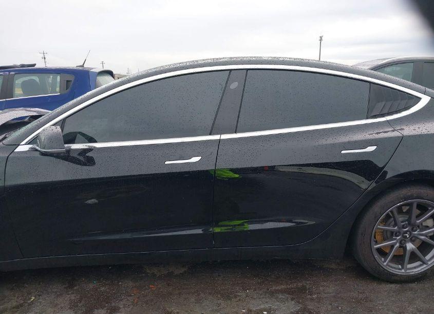 Photo 13 of 2020 Tesla Model 3 STANDARD RANGE PLUS REAR-WHEEL DRIVE/STANDARD RANGE REAR-WHEEL DRIVE (VIN 5YJ3E1EA3LF739083)