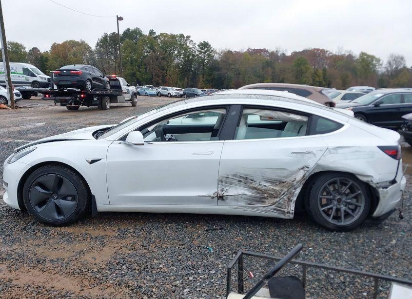 Photo 14 of 2020 Tesla Model 3 STANDARD RANGE PLUS REAR-WHEEL DRIVE/STANDARD RANGE REAR-WHEEL DRIVE (VIN 5YJ3E1EA3LF793273)