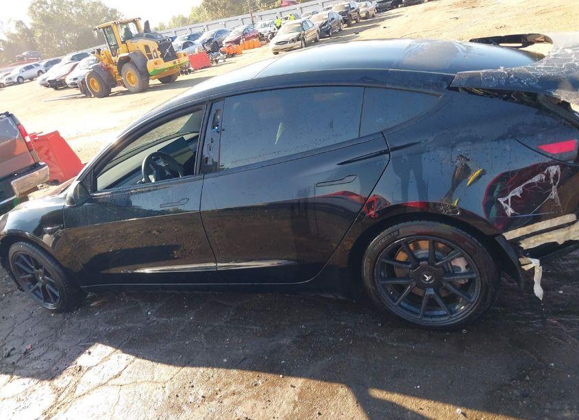 Photo 15 of 2021 Tesla Model 3 STANDARD RANGE PLUS REAR-WHEEL DRIVE (VIN 5YJ3E1EA3MF092105)