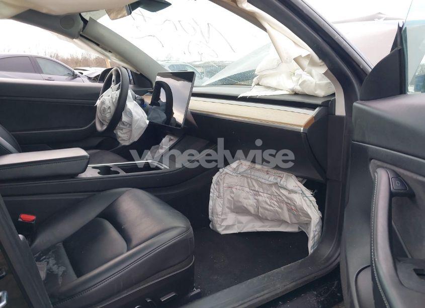 Photo 5 of 2021 Tesla Model 3 STANDARD RANGE PLUS REAR-WHEEL DRIVE (VIN 5YJ3E1EA3MF922064)