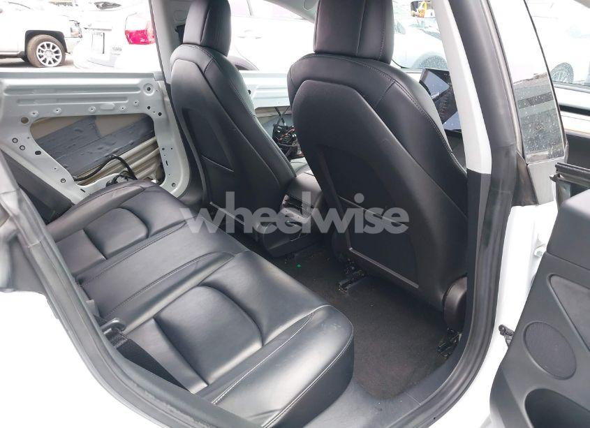 Photo 8 of 2022 Tesla Model 3 REAR-WHEEL DRIVE (VIN 5YJ3E1EA3NF142759)